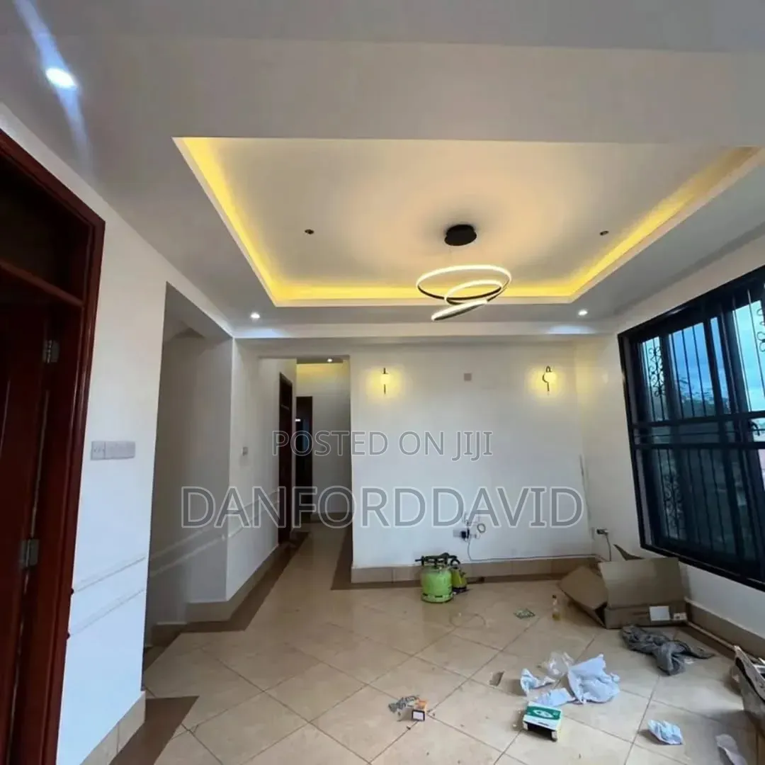 5bdrm House in Kahwa Real Estate, Sinza for rent