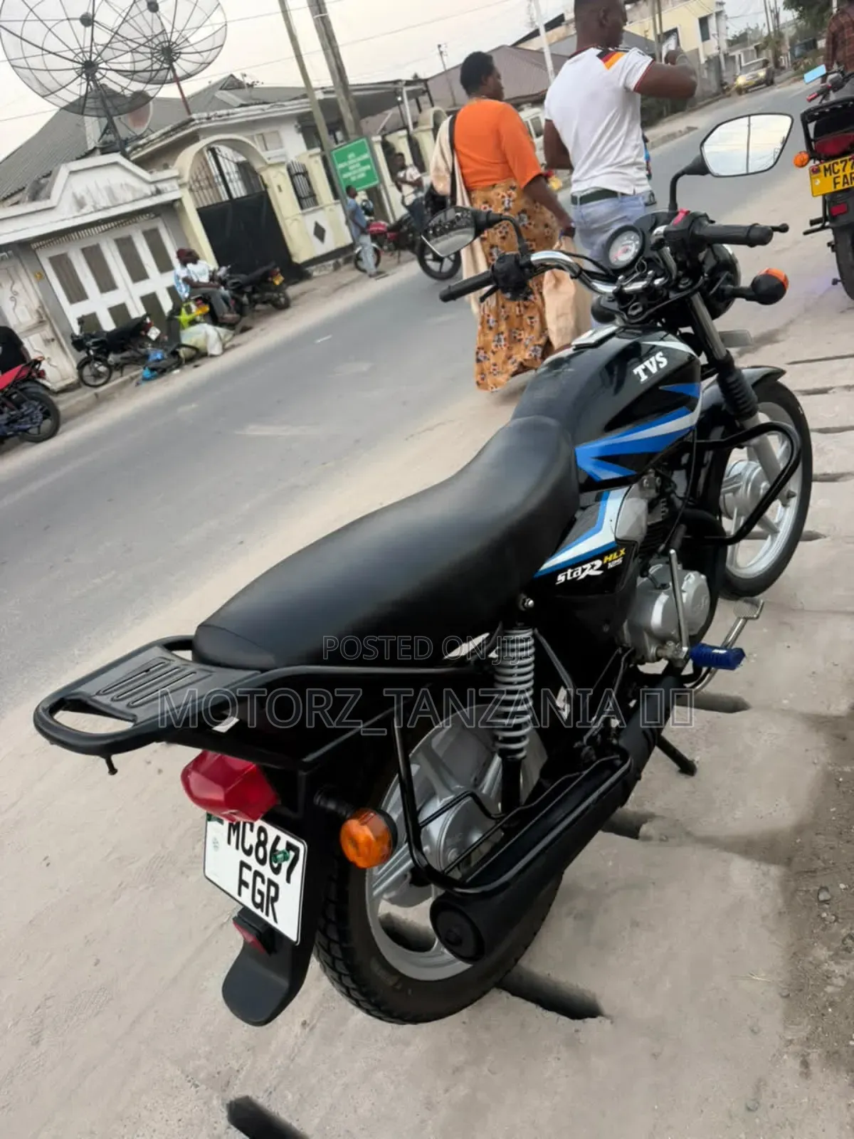 TVS HLX 125 2025 Black