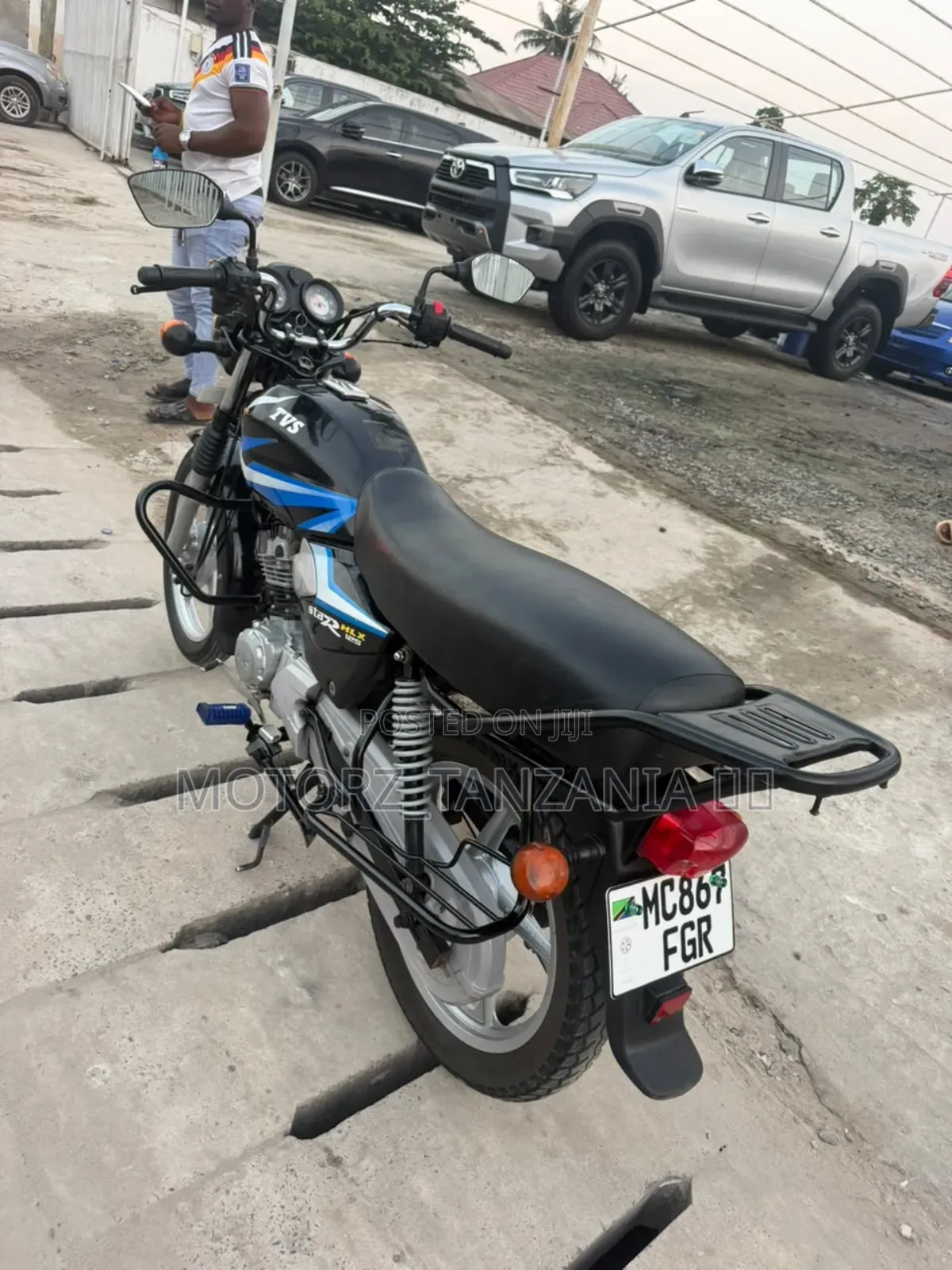 TVS HLX 125 2025 Black