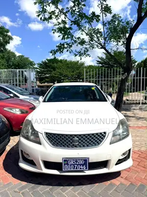 Toyota Crown 2009 White