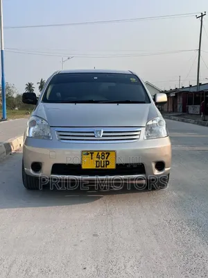 Toyota Raum 2005 Beige