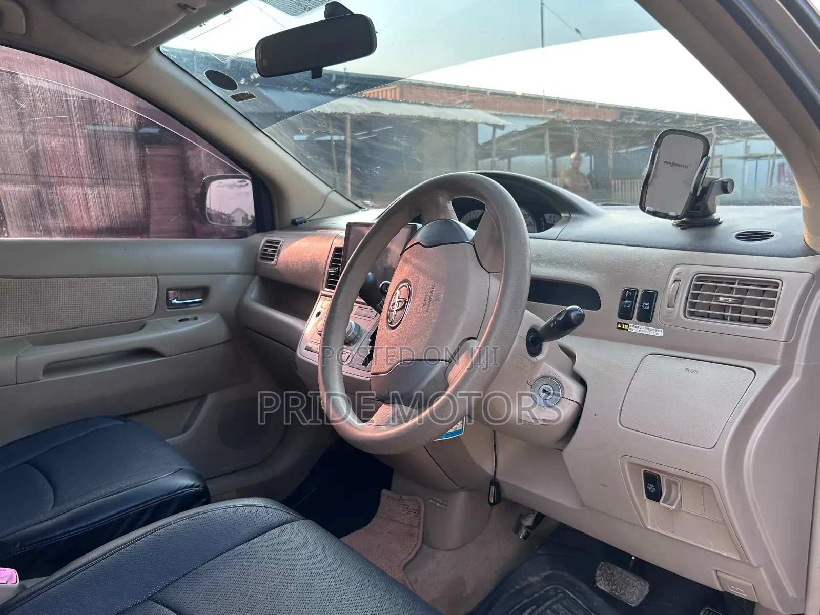 Toyota Raum 2005 Beige