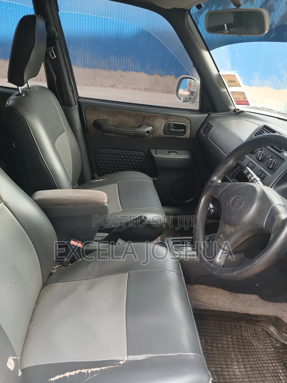 Toyota RAV4 1999 White