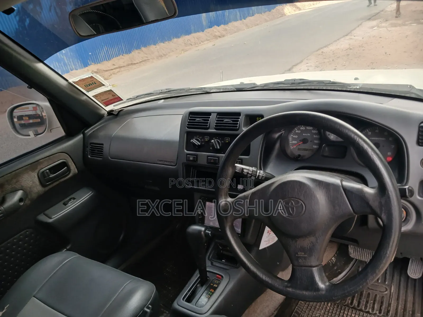 Toyota RAV4 1999 White