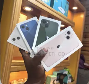 New Apple iPhone 13 128 GB White
