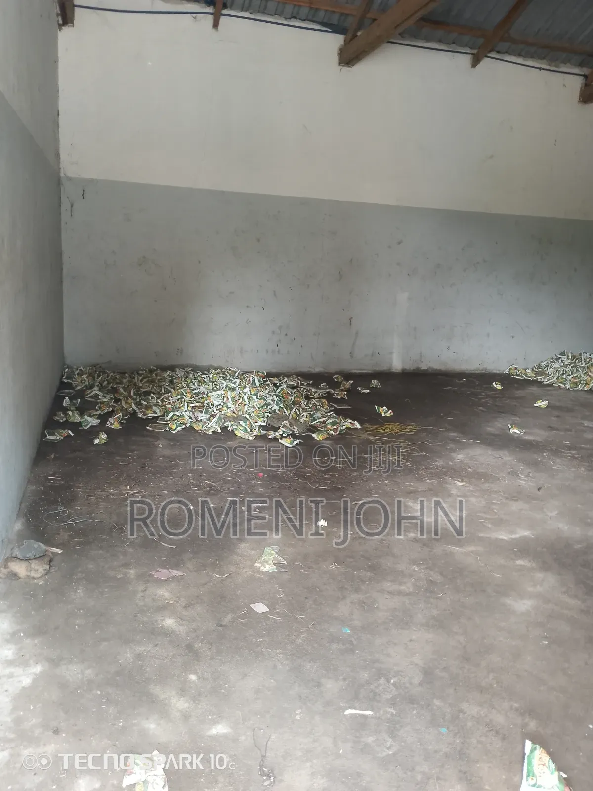 Godawn Sqmita 300 Kinapangishwa Milioni Moja Pugu Kajungeni.