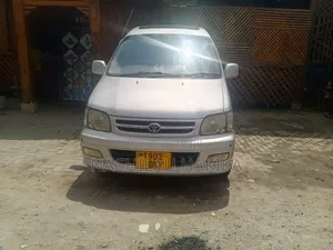 Toyota Noah 2001 Silver