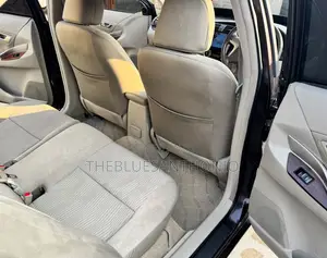 Toyota Premio 2011 Maroon