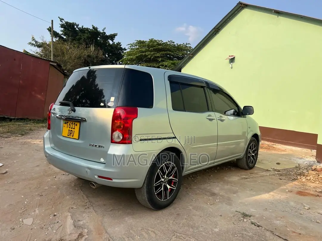 Toyota Raum 1.5 FWD 2005 Blue