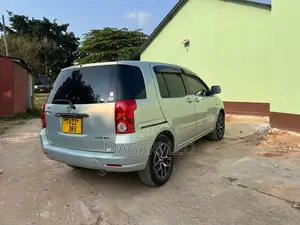 Toyota Raum 1.5 FWD 2005 Blue