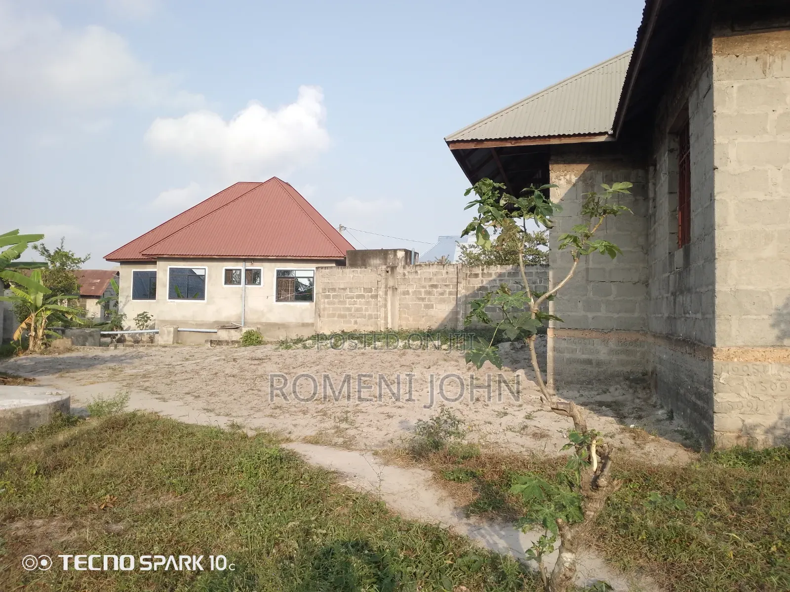 6bdrm Apartment in Tanzania Daresalaam., Ilala for sale