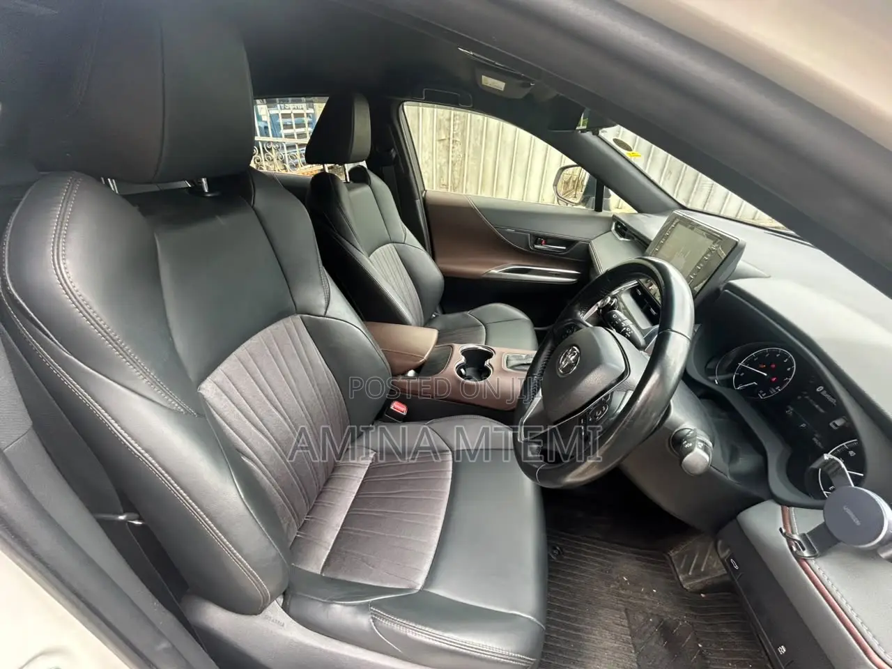 Toyota Harrier 2.0 4WD 2020 White