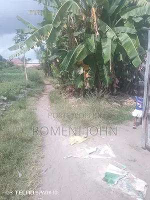 Eneo La Kibiashara Sqmita 900 Linauzwa Ukonga Mazizini.