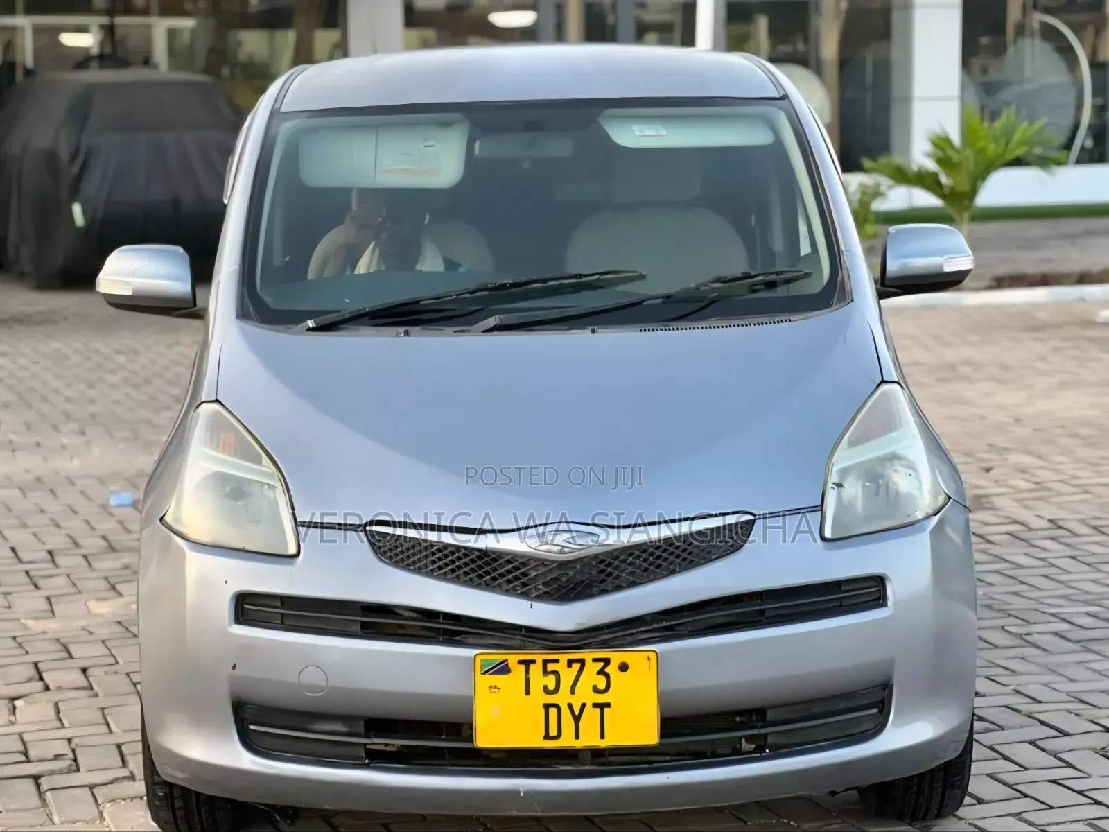 Toyota Ractis 2005