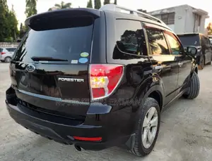 Subaru Forester 2010 Black