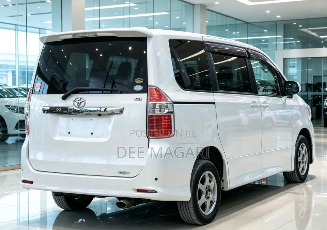 Toyota Noah 2008 White