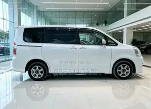 Toyota Noah 2008 White