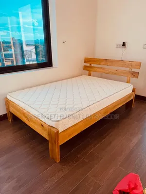Kitanda Cha Mbao Cha Kisasa (Modern Wooden Slat Bed)