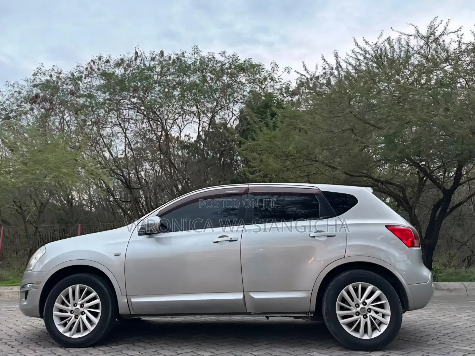 Nissan Dualis 2010 Silver