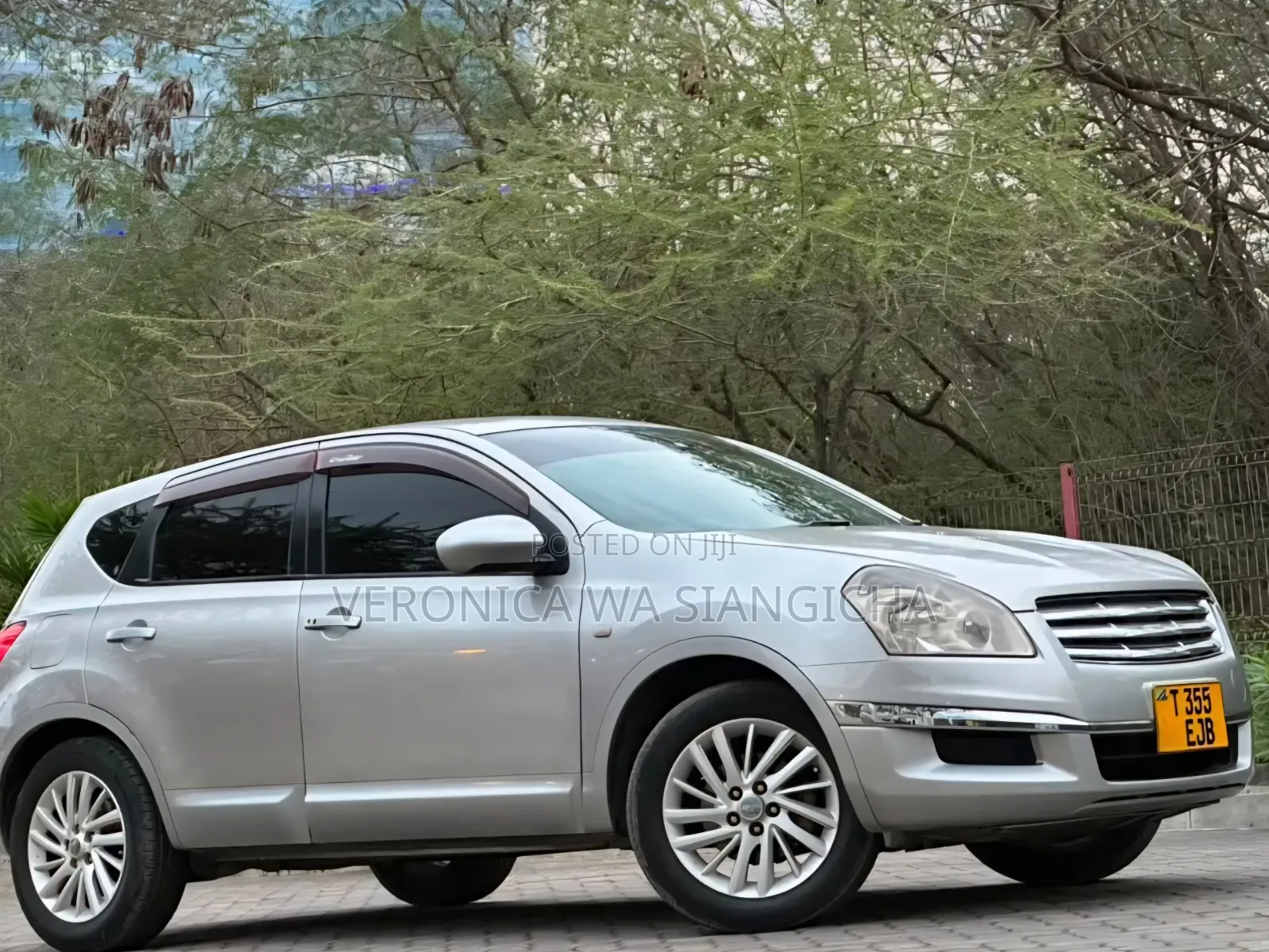 Nissan Dualis 2010 Silver