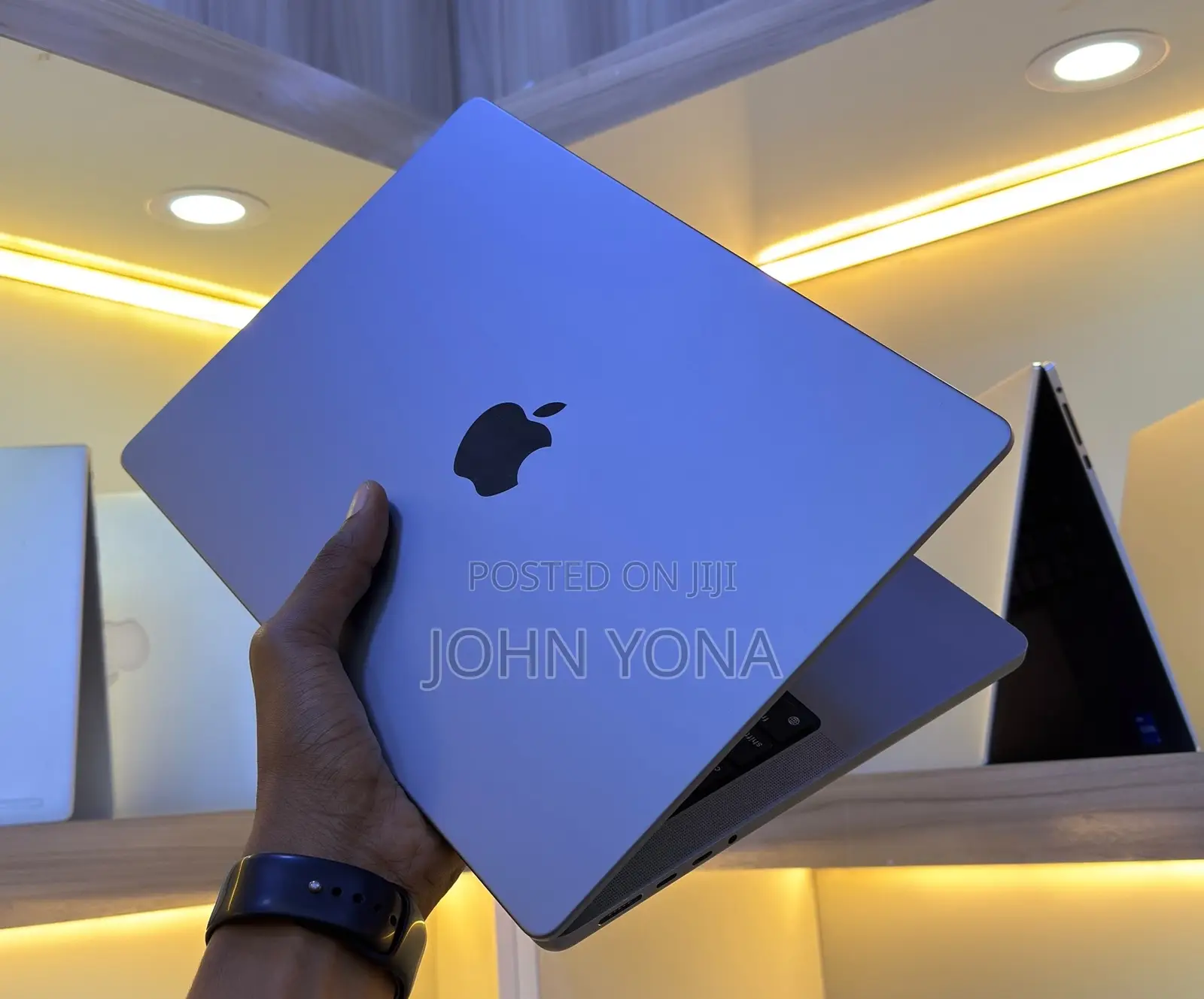 Laptop Apple MacBook Pro 2020 M1 16GB Apple M1 Pro SSD 512GB