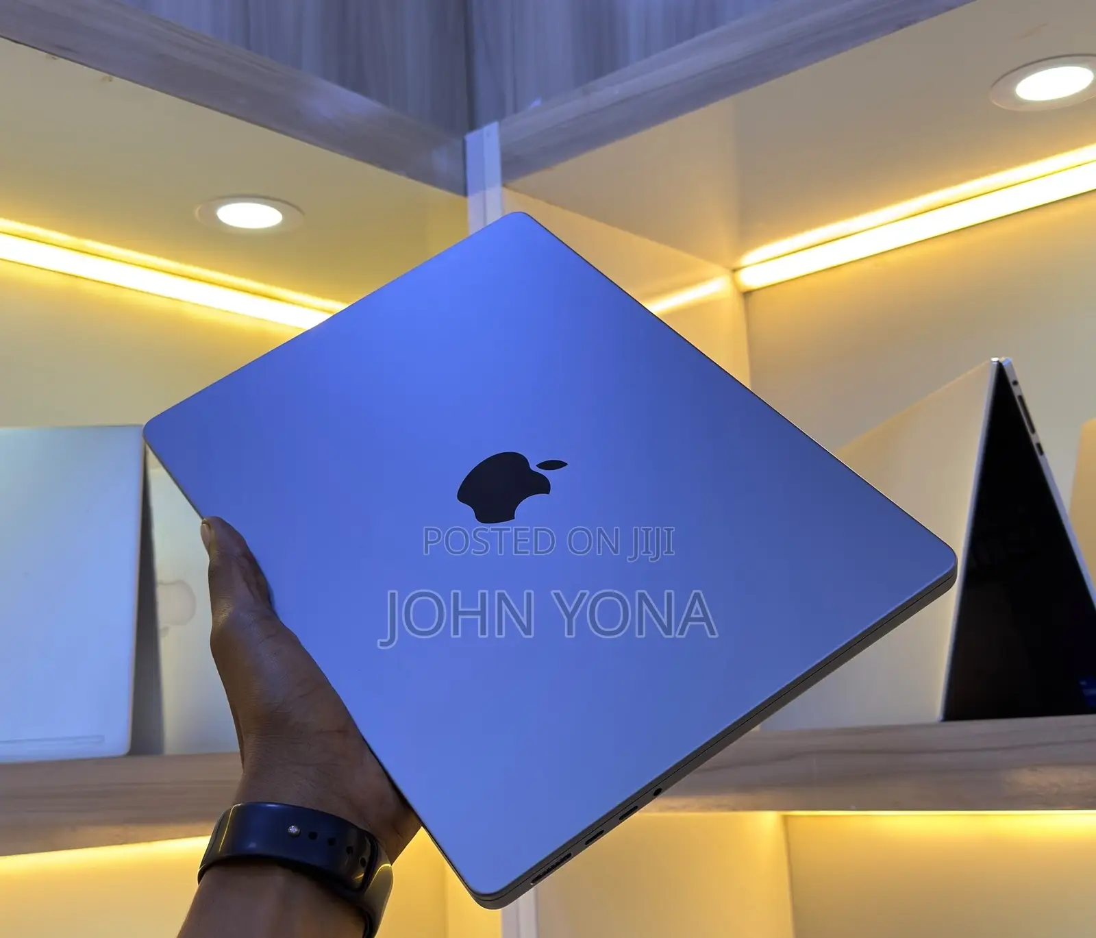 Laptop Apple MacBook Pro 2020 M1 16GB Apple M1 Pro SSD 512GB