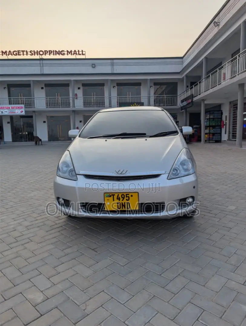 Toyota Wish 2004 White