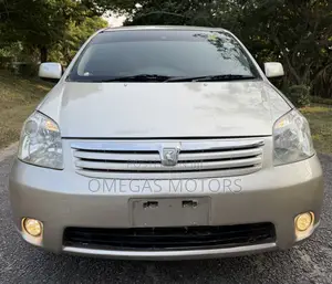 Toyota Raum 1.5 FWD 2004 Silver