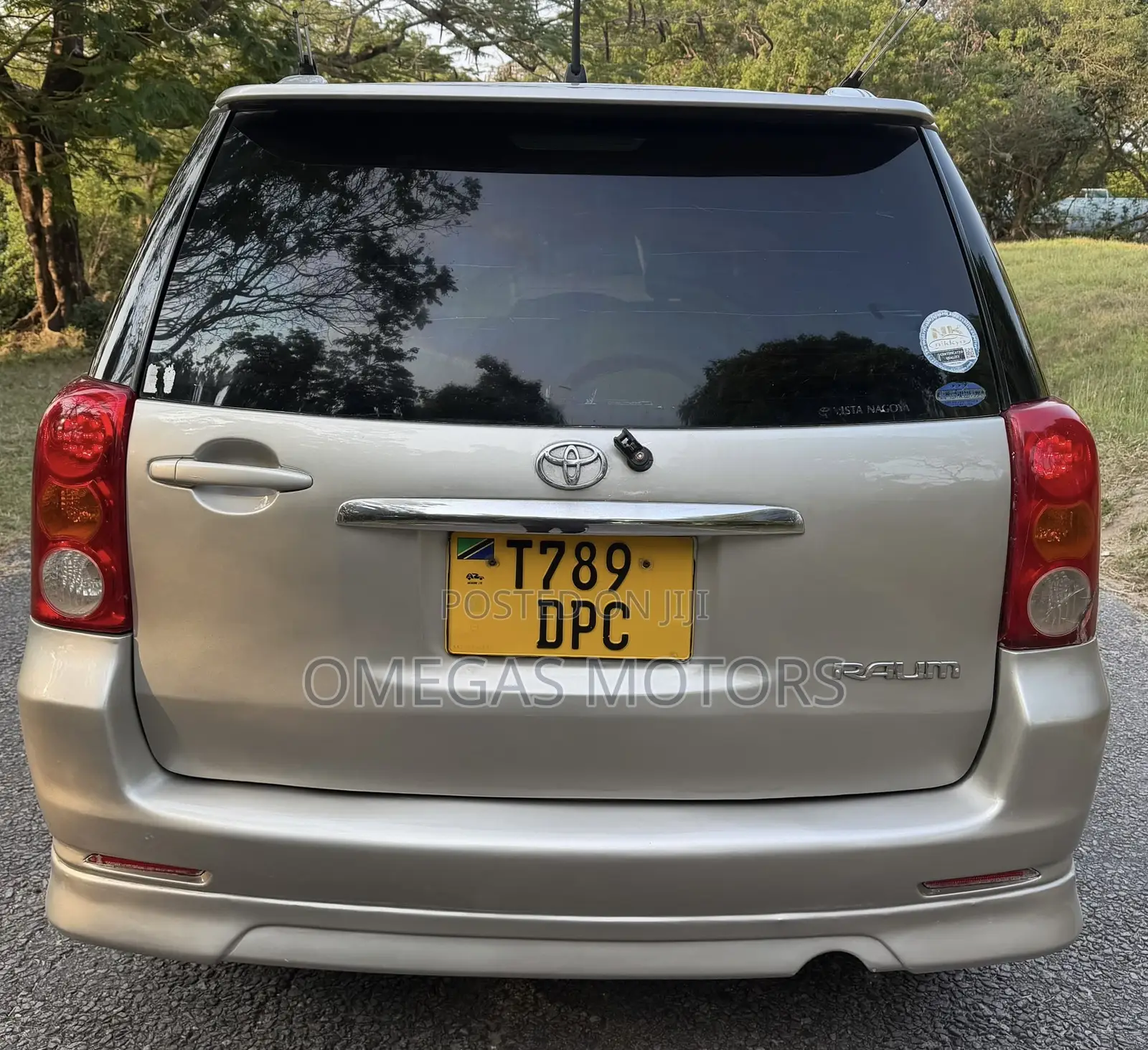 Toyota Raum 1.5 FWD 2004 Silver