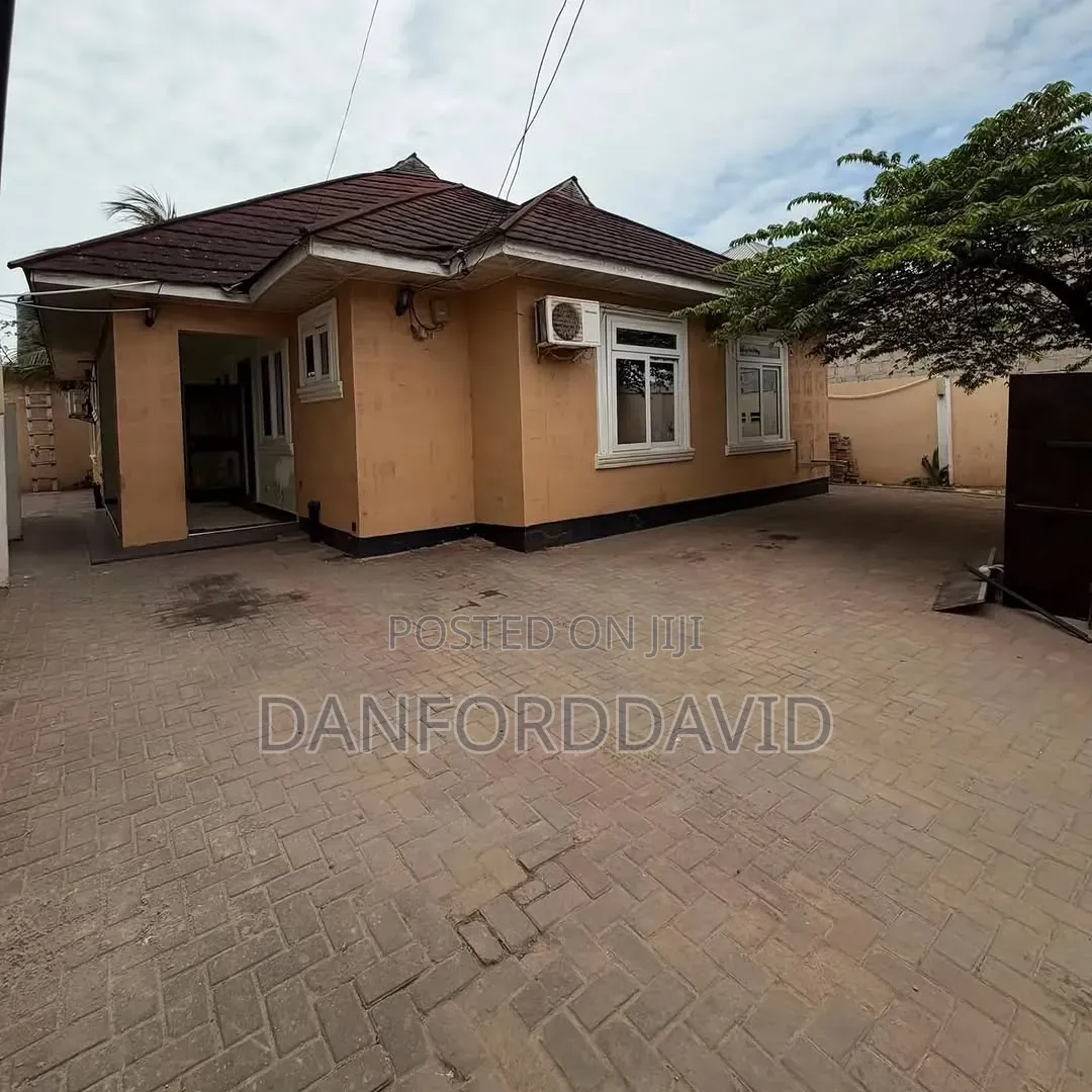 3bdrm House in Kahwa Real Estate, Kinondoni for rent