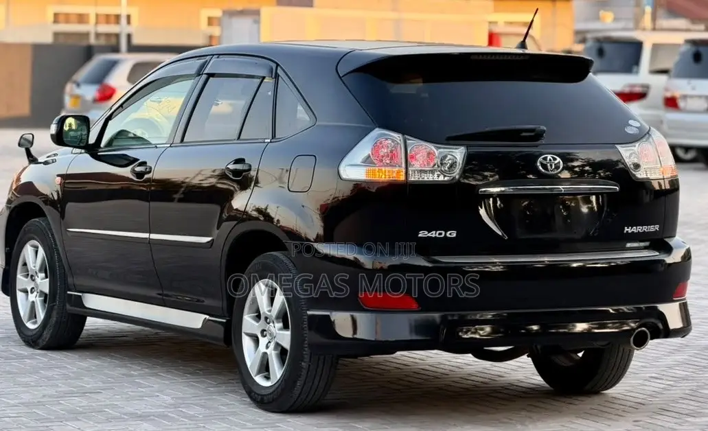 Toyota Harrier 2.4 2007 Black