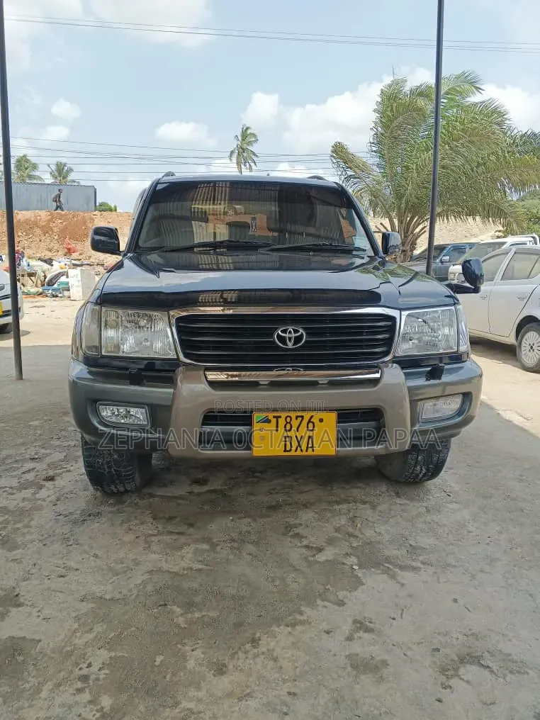 Toyota Land Cruiser 2000 Blue