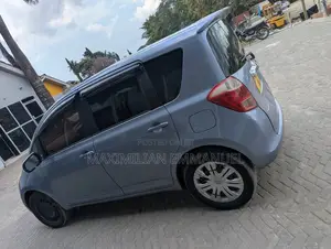 Toyota Ractis 2011 Blue