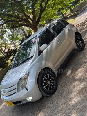 Toyota IST 2005 Silver