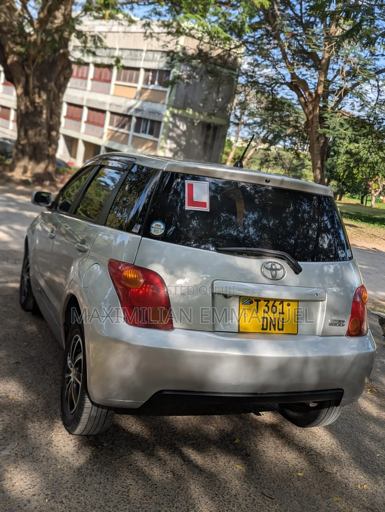 Toyota IST 2005 Silver