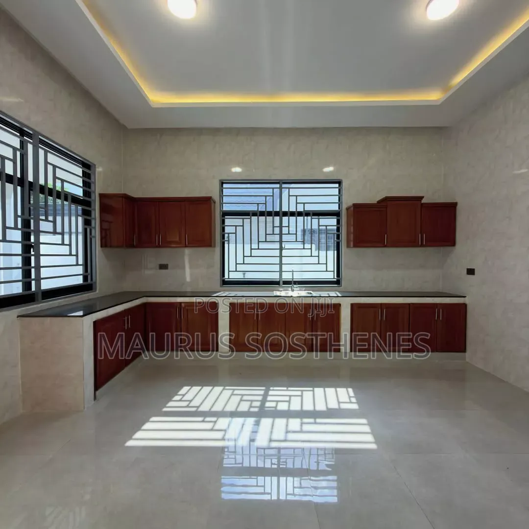 4bdrm House in Goba Centre for sale