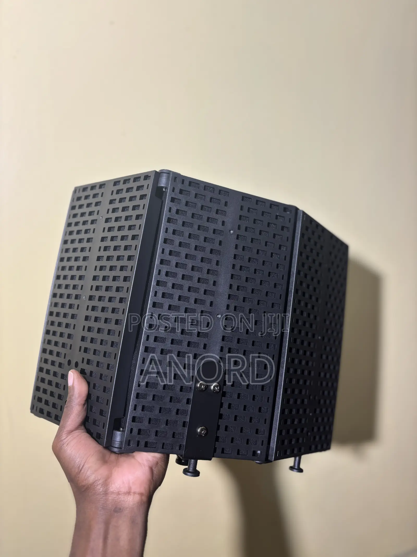 Vocal Booth Mpya Milango Mi 5 Bei Offa