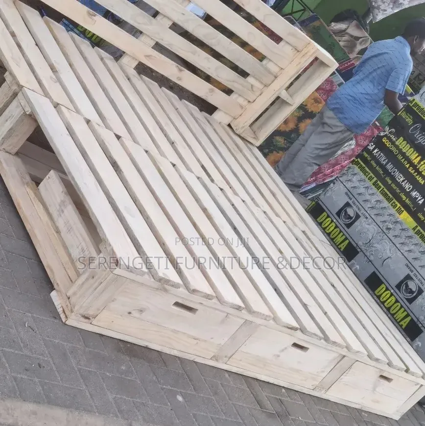 Storage Pallet Bed