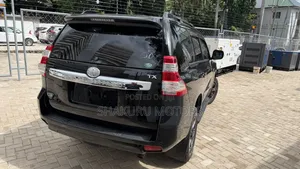 Toyota Land Cruiser Prado 2016 Black