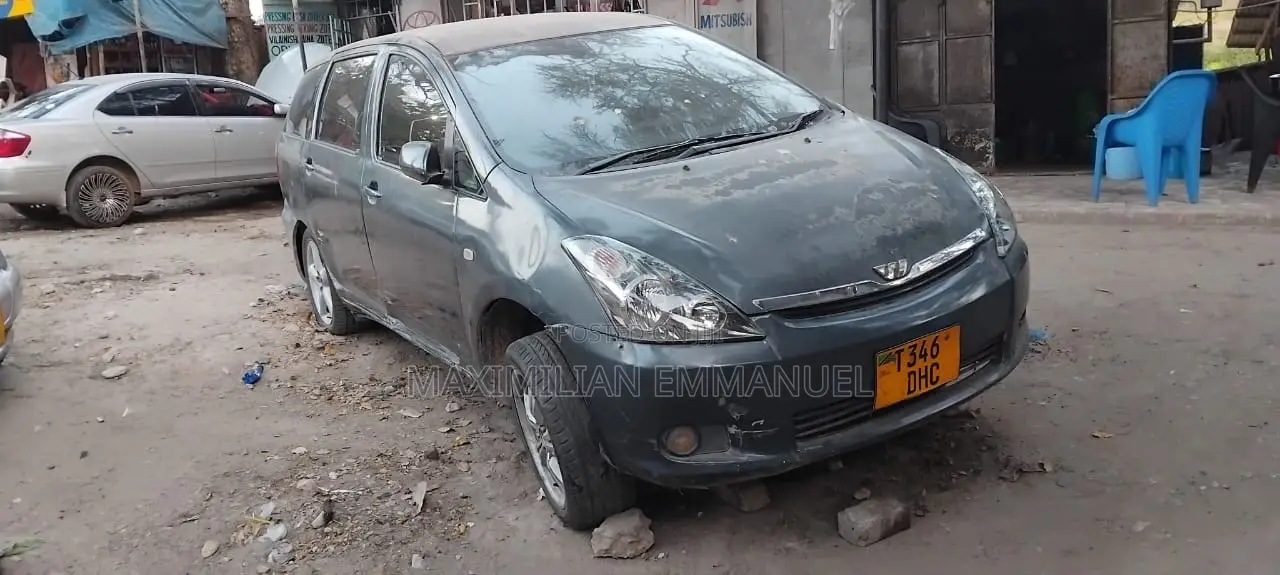 Toyota Wish 2013 Gray