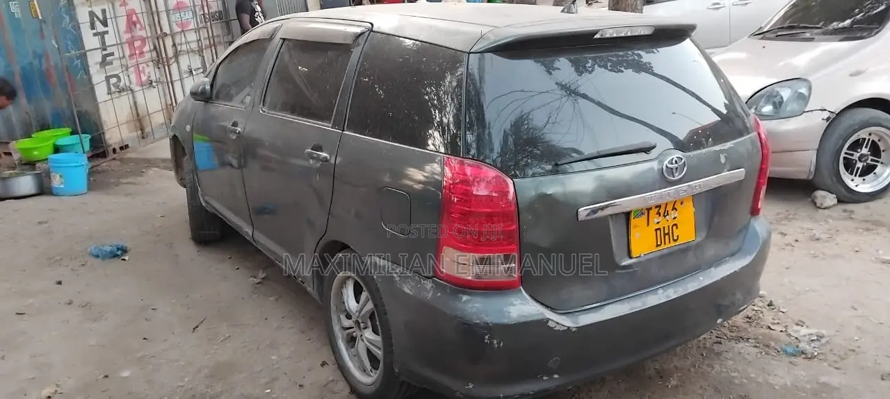 Toyota Wish 2013 Gray