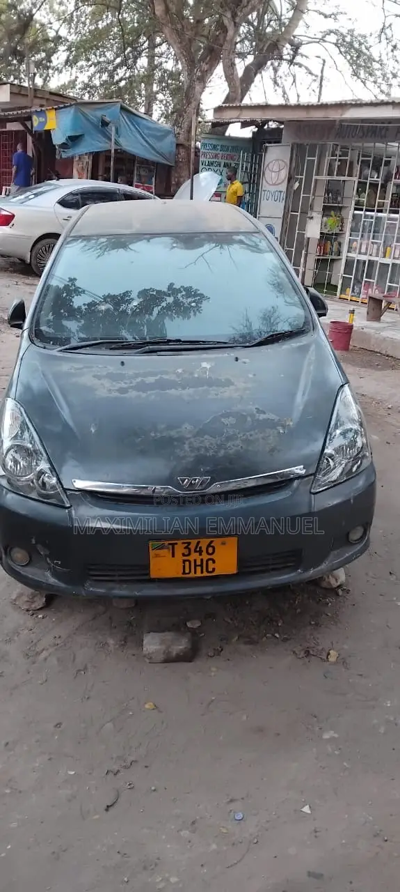 Toyota Wish 2013 Gray