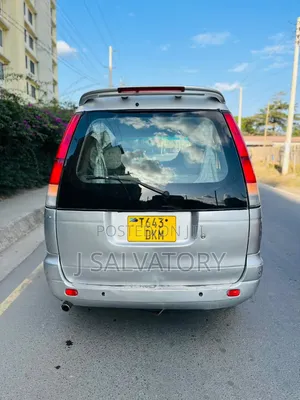 Toyota Noah 2001 Silver