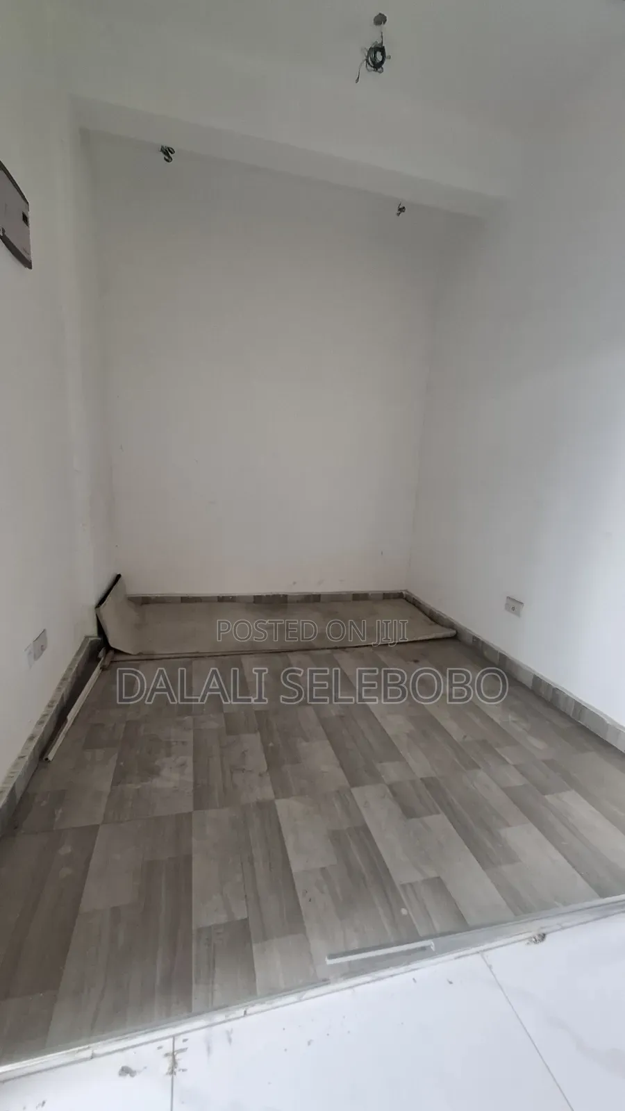 Office Space Flow 2 at Complex Mwen