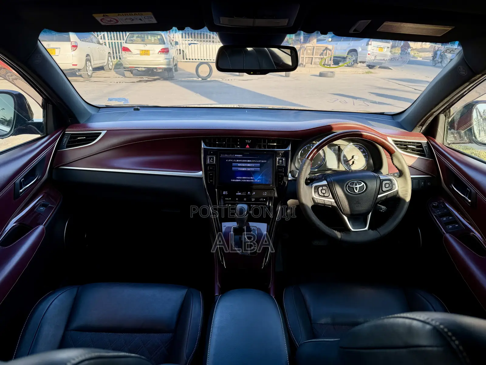 Toyota Harrier 2.0 2015 Black