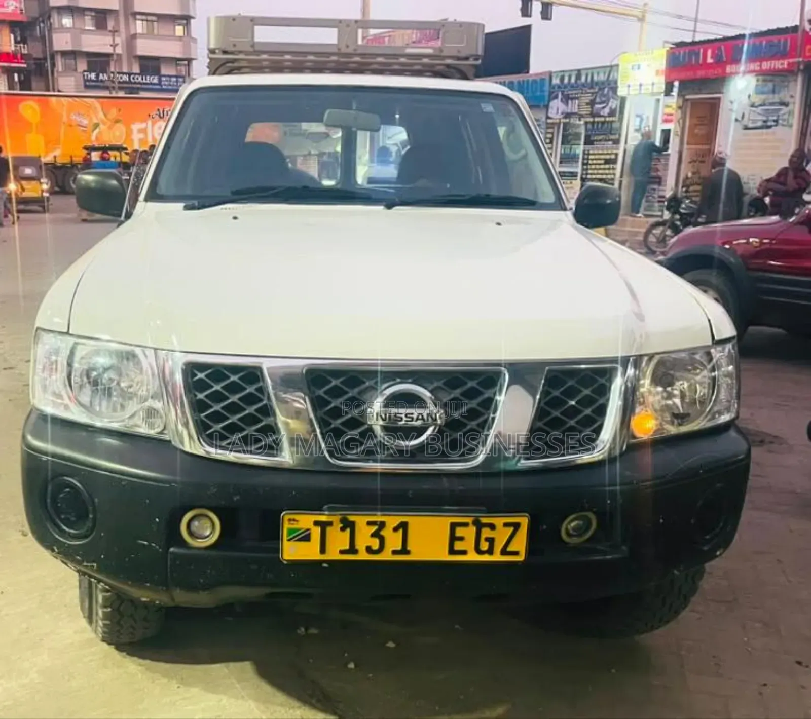 Nissan Patrol 5.6 2010 White