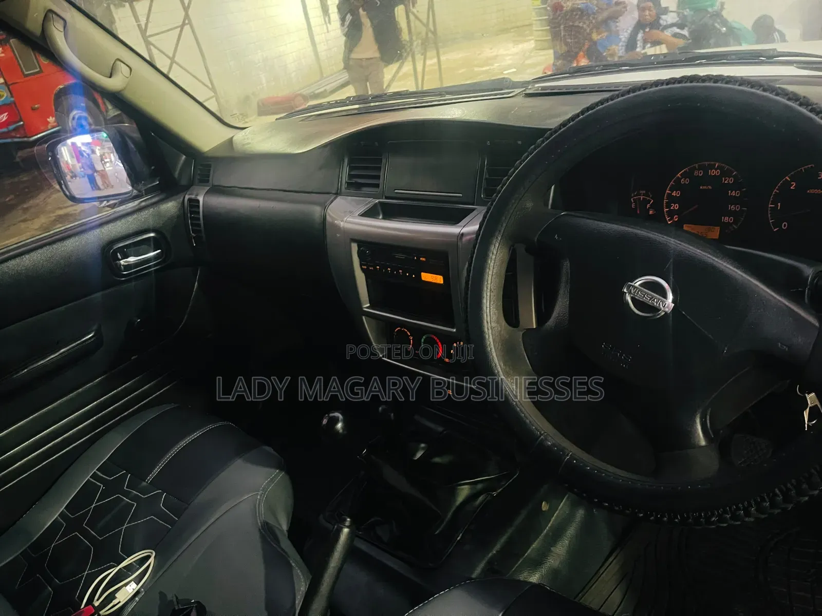 Nissan Patrol 5.6 2010 White