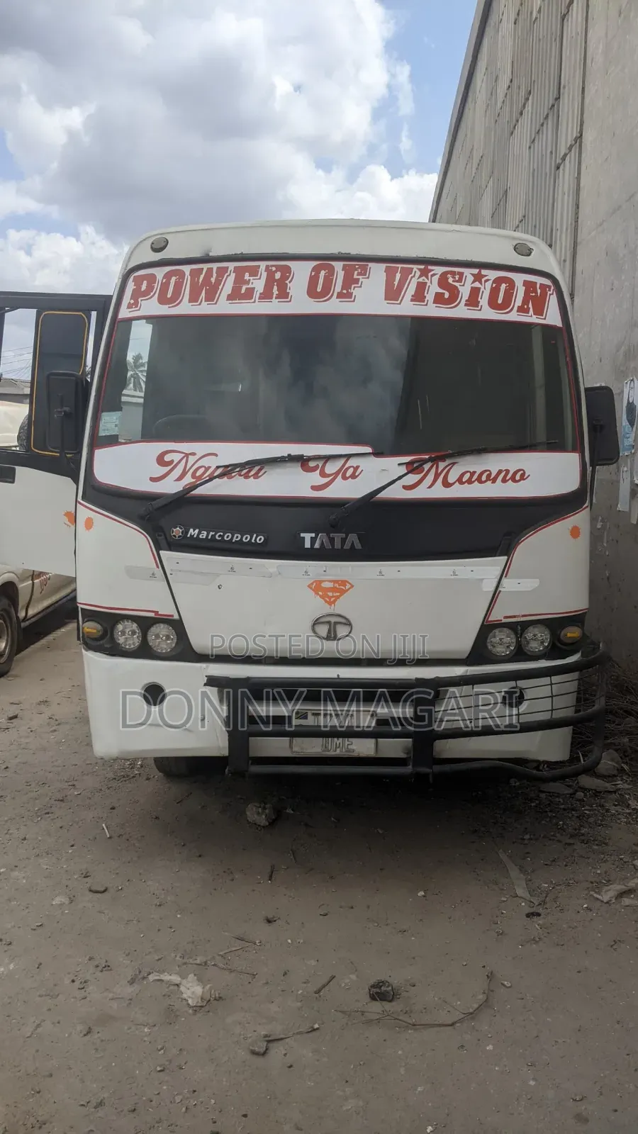 Tata Starbus Ultra Skool 2020 White