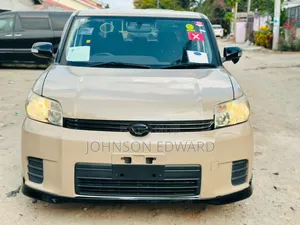 Toyota Corolla Rumion 2009 Ivory
