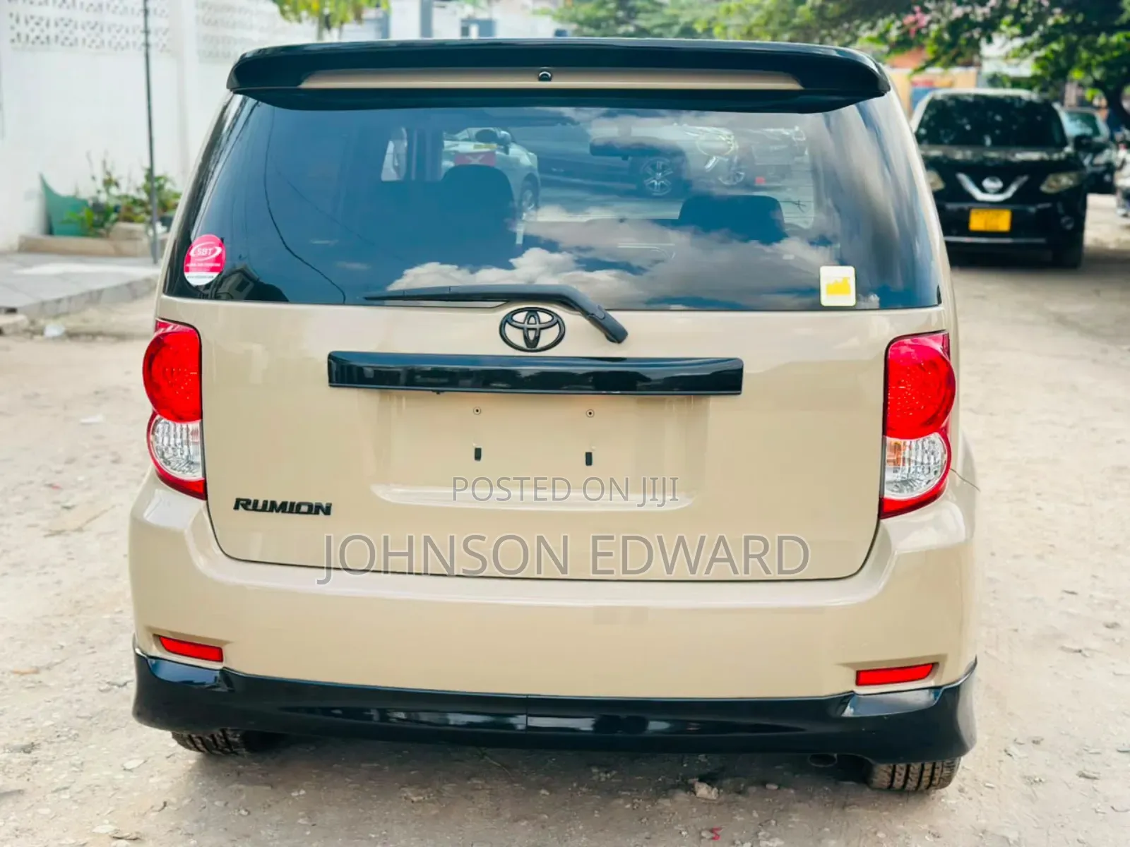 Toyota Corolla Rumion 2009 Ivory
